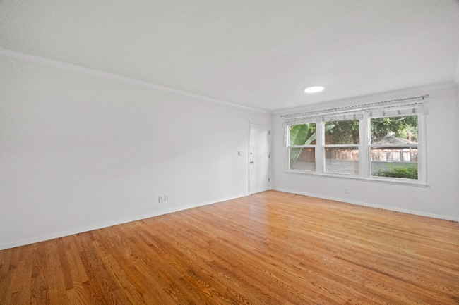 2001 N Beachwood Dr unit 10A, Los Angeles, CA 90068 - photo 3