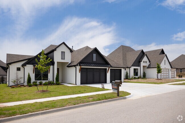 Classic homes line the streets of Battle Creek.