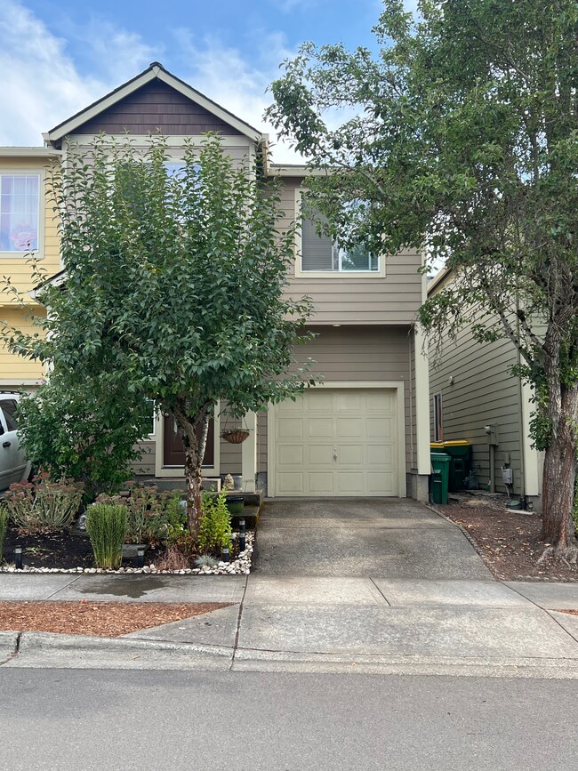 20166 SW Lucas Oaks Ln, Beaverton, OR 97007