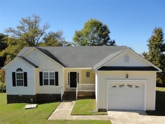 702 Landing View Dr, Wendell, NC 27591