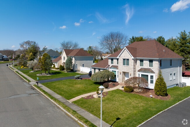 Neighborhoods with sidewalks make Marlboro a great place for families to live.