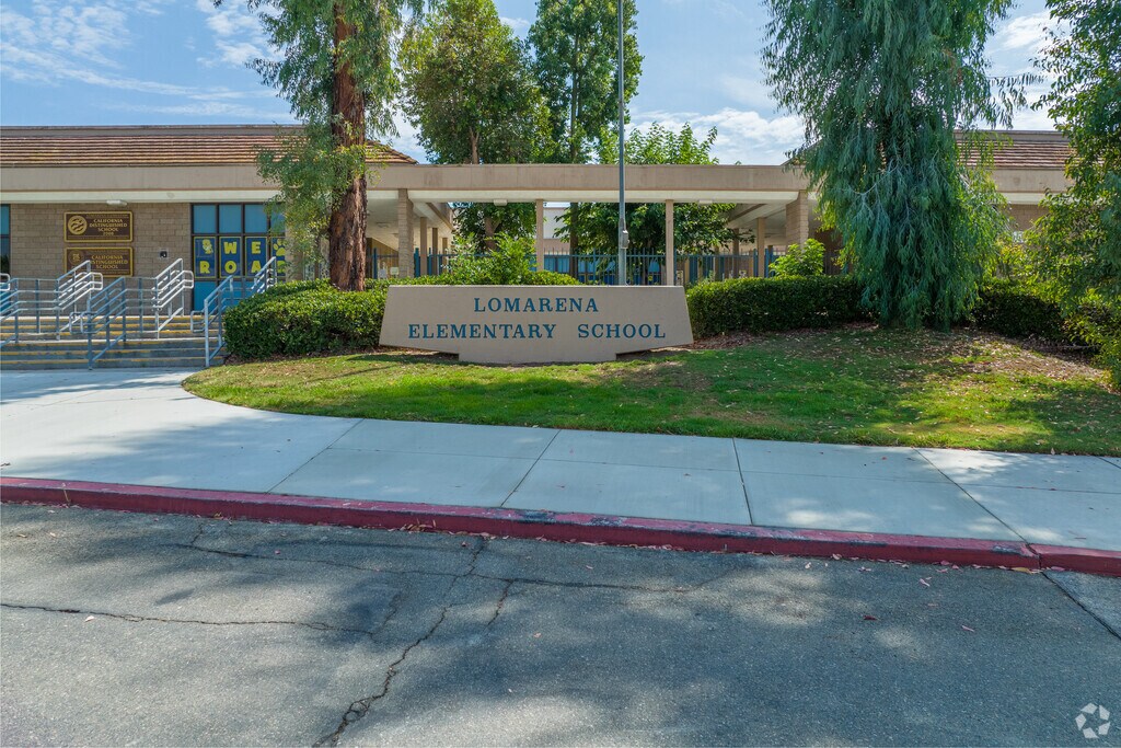 Lomarena Elementary School is located in the heart of the Laguna hills neighborhood.
