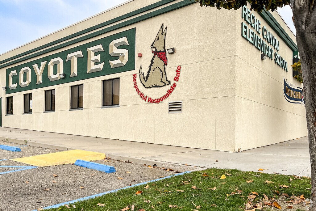 Coyotes learn well at Reche Canyon Elementary School of Colton San Bernardino.