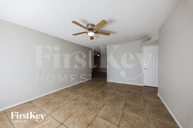 17834 N 33rd Dr, Phoenix, AZ 85053 - photo 2