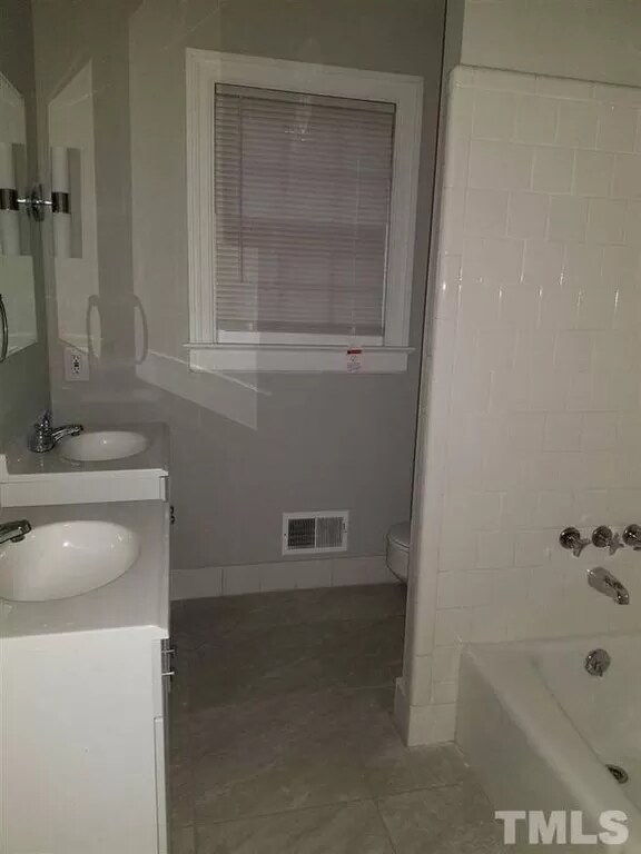 511 Albert Ave NW unit PS C, Wilson, NC 27893 - photo 2