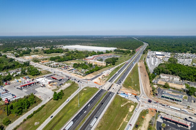 Highway 75 connects Marion Oaks with Ocala.
