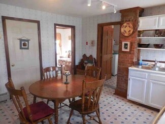 19 Water St Unit 19 Water Street, Easthampton, MA 01027