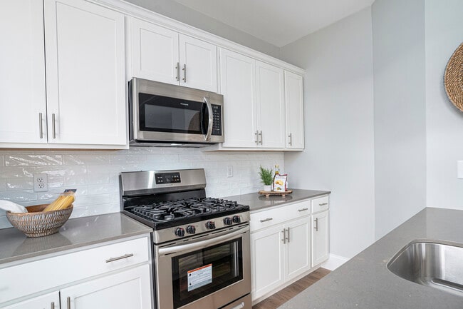 50 Hopkins Ln unit G-4, Wakefield, RI 02879 - photo 5