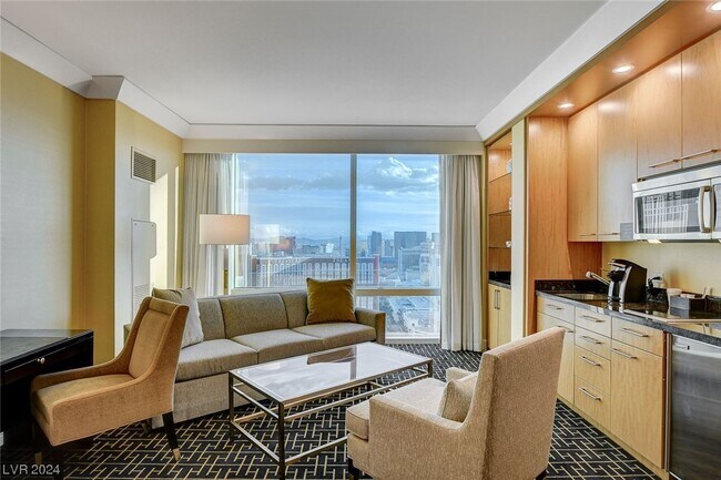 2000 N Fashion Show Dr unit 3527, Las Vegas, NV 89109 - photo 4