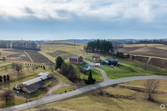 Beautiful farm houses can be found spread around Marion Township.
