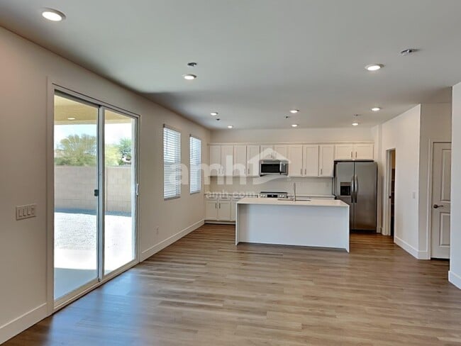 9596 Harkes Dr, Tucson, AZ 85747 - photo 4