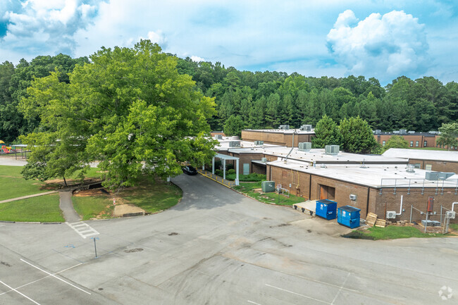 Clay Elementary School is an great place to learn.