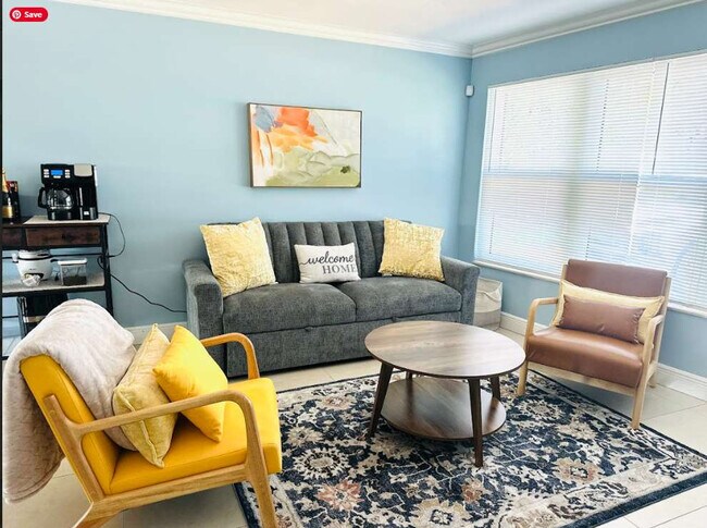 4211 NE 13th Ave unit ID1332459P, Pompano Beach, FL 33064 - photo 2