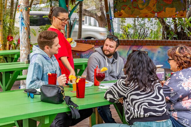 The Chattaway is a great place to listen to live music outside & enjoy a nice tea time inside.