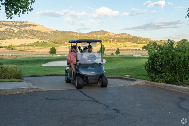 The Crest Mont neighborhood is nestled by golf courses, vineyards & their wineries.