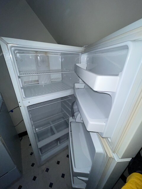 983 Nathaniel Rd unit C, Cleveland, OH 44110 - photo 5