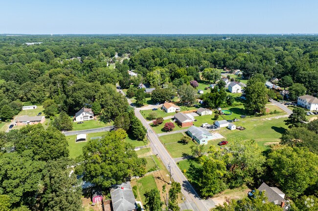 Piney Knolls offers residents quiet living with all conveniences just minutes away.