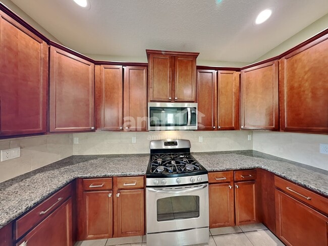 5654 Aaron Ct, Sarasota, FL 34232 - photo 3