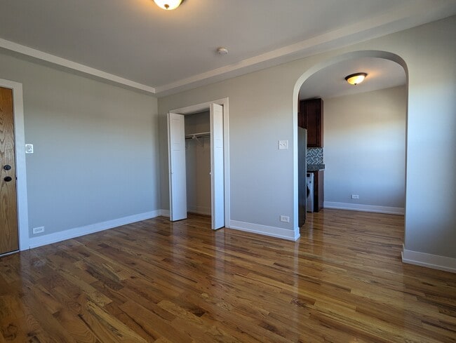 557 W Arlington Place unit 5, Chicago, IL 60614 - photo 6