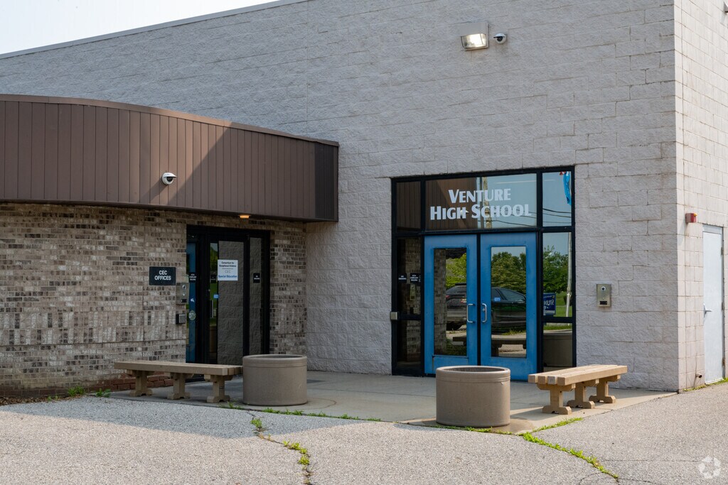 Venture High School entrance in Lapeer County.