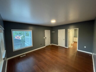 1817 SW Cable Ave Unit lower, Portland, OR 97201