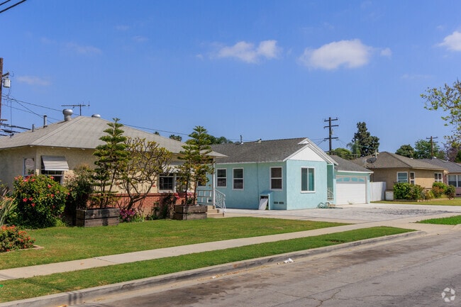 A variety of traditional homes can be found in the Sutter neighborhood.
