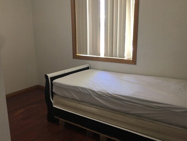 3601 SE 74th Ave, Portland, OR 97206 - photo 7