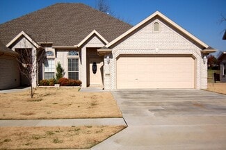 6188 W Milliken Bend Unit One level Patio Home, Fayetteville, AR 72704