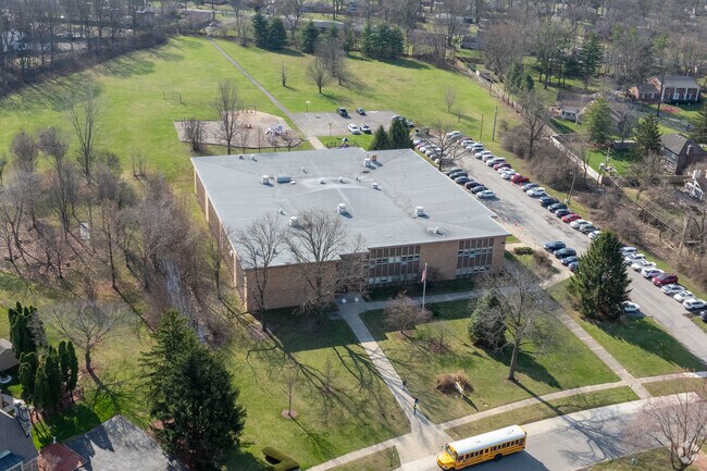 Robert Lee Frost School is the place to go for learning.