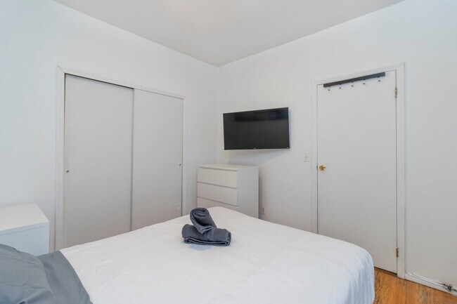 1810 1st Ave unit ID1058691P, New York, NY 10128 - photo 5
