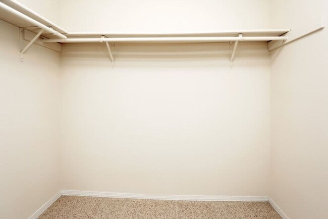 Wellington At The Dunes, Dakota Dunes, SD 57049 - photo 7