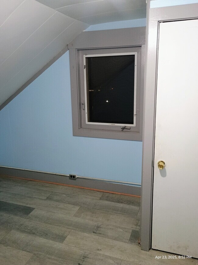 15 Academy St Unit A6, Hartland, ME 04943