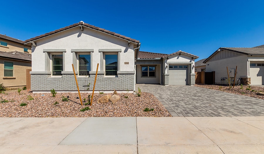 12012 W Parkway Ln, Avondale, AZ 85323 - photo 1