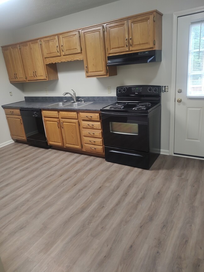 210 W 17th St unit 9, Cookeville, TN 38501 - photo 3