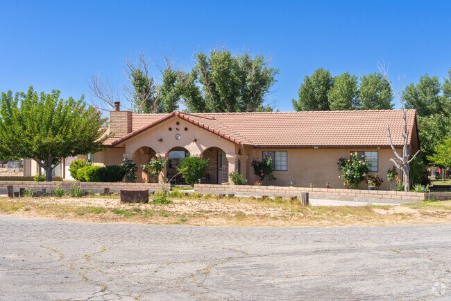 North Edwards has a few Spanish Revival style homes.