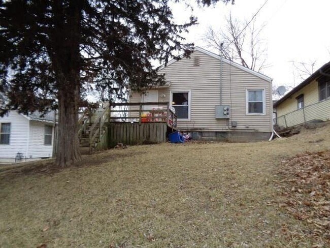 1411 Euclid Ave, Des Moines, IA 50313 - photo 3