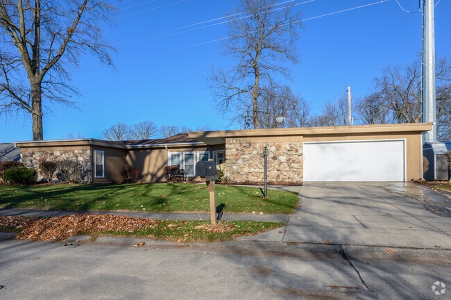 A Midcentury Modern styled home located in the community of Imperial Gardens.