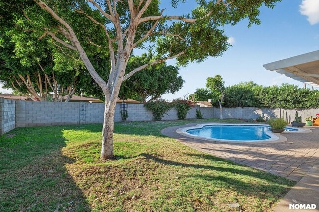 3029 W Shaw Butte Dr, Phoenix, AZ 85029 - photo 4