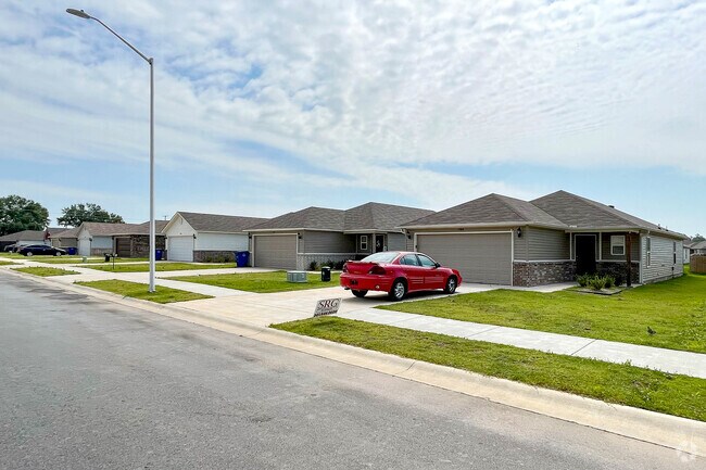 New Traditional homes are common throughout Galloway in North Little Rock.