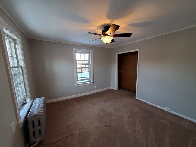 396 W Clements Bridge Rd unit 2, Runnemede, NJ 08078 - photo 5