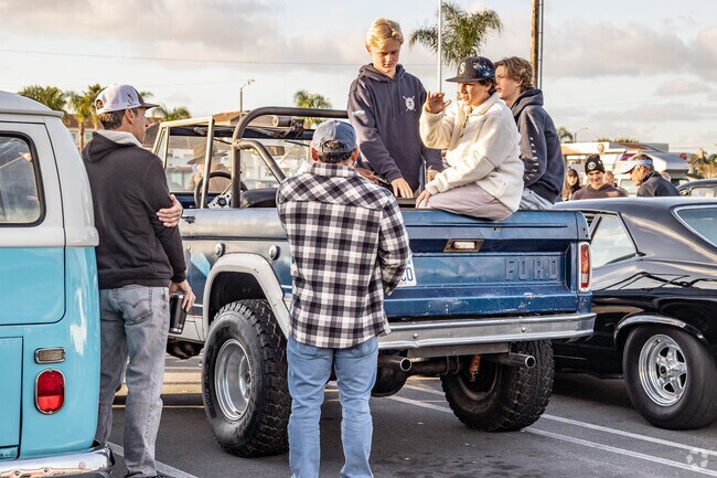 Bring the family to Huntington Beach car shows.