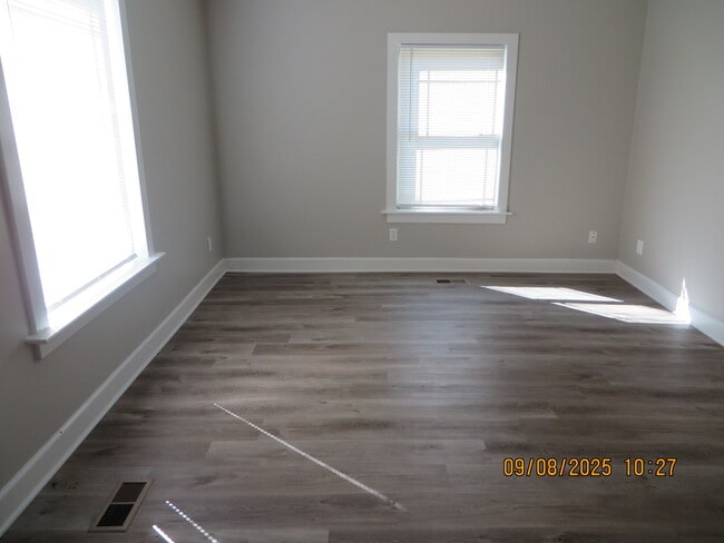 2119 Noble St, Anderson, IN 46016 - photo 6