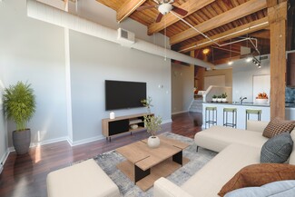 651 S Wells St, Chicago, IL 60607