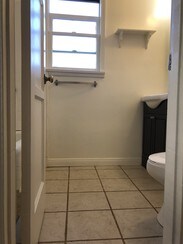 11471 Cumpston St, Los Angeles, CA 91601
