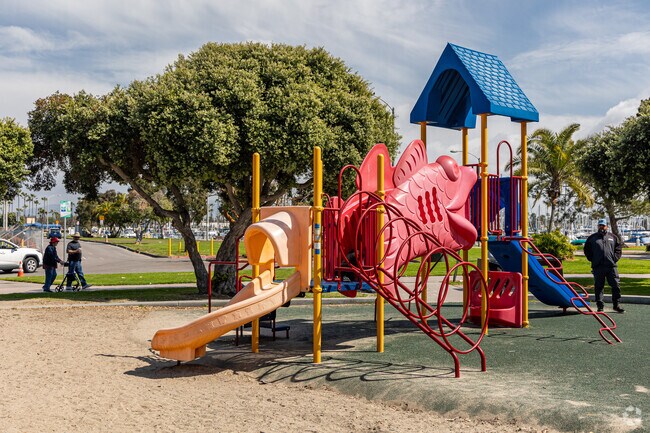 Bayside Park features a large jungle gym for family to enjoy.