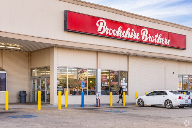 Brookshire Brothers grocery store has essentials for Hearne residents.
