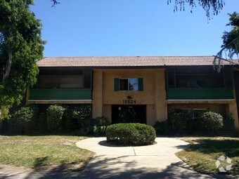 15524 Sherman Way unit 213, Van Nuys, CA 91406 - photo 2