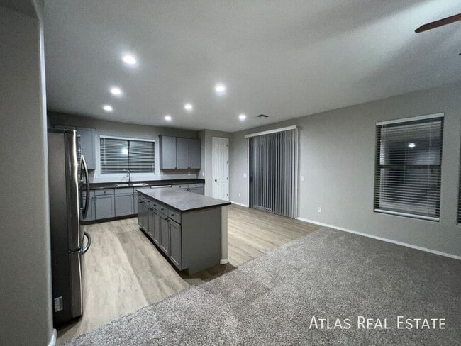 25918 N Desert Mesa Dr, Surprise, AZ 85387 - photo 3