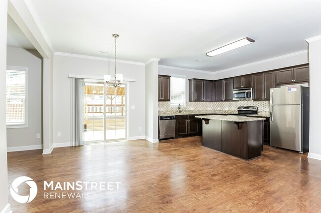 180 Ambergate Dr, Youngsville, NC 27596 - photo 6