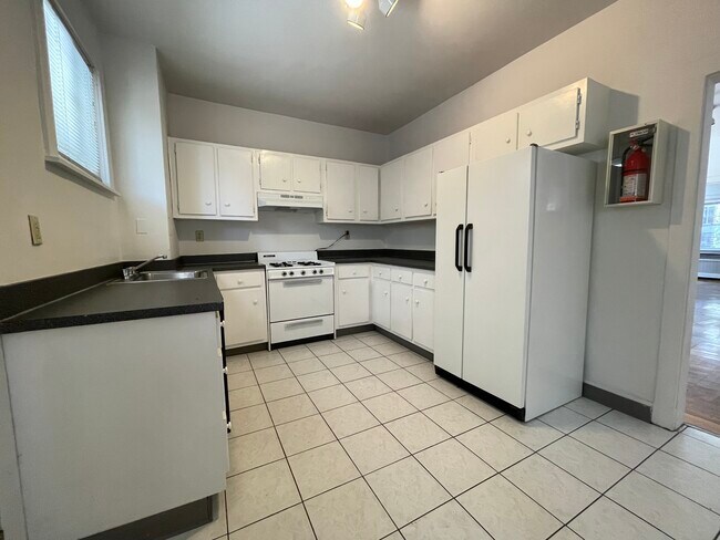 2015 Wightman St, Pittsburgh, PA 15217 - photo 4